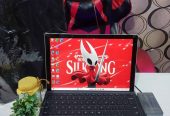 Laptop Touchscreen Surface Pro Hybrid Core i5 Skylake Windows 11 layar 2K