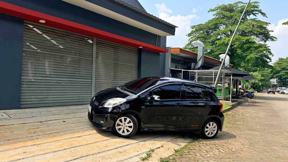 Toyota Yaris S TRD Sportivo 2012