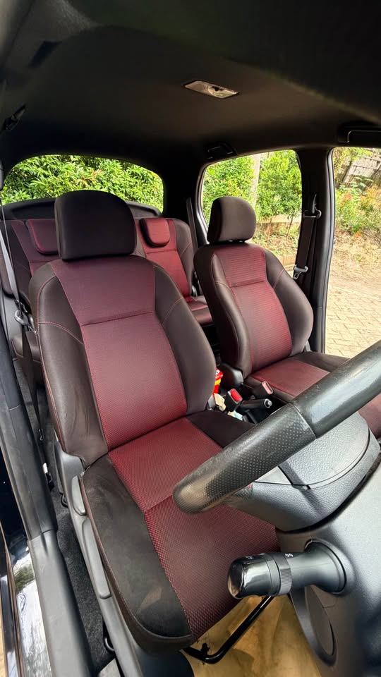Toyota Yaris S TRD Sportivo 2012