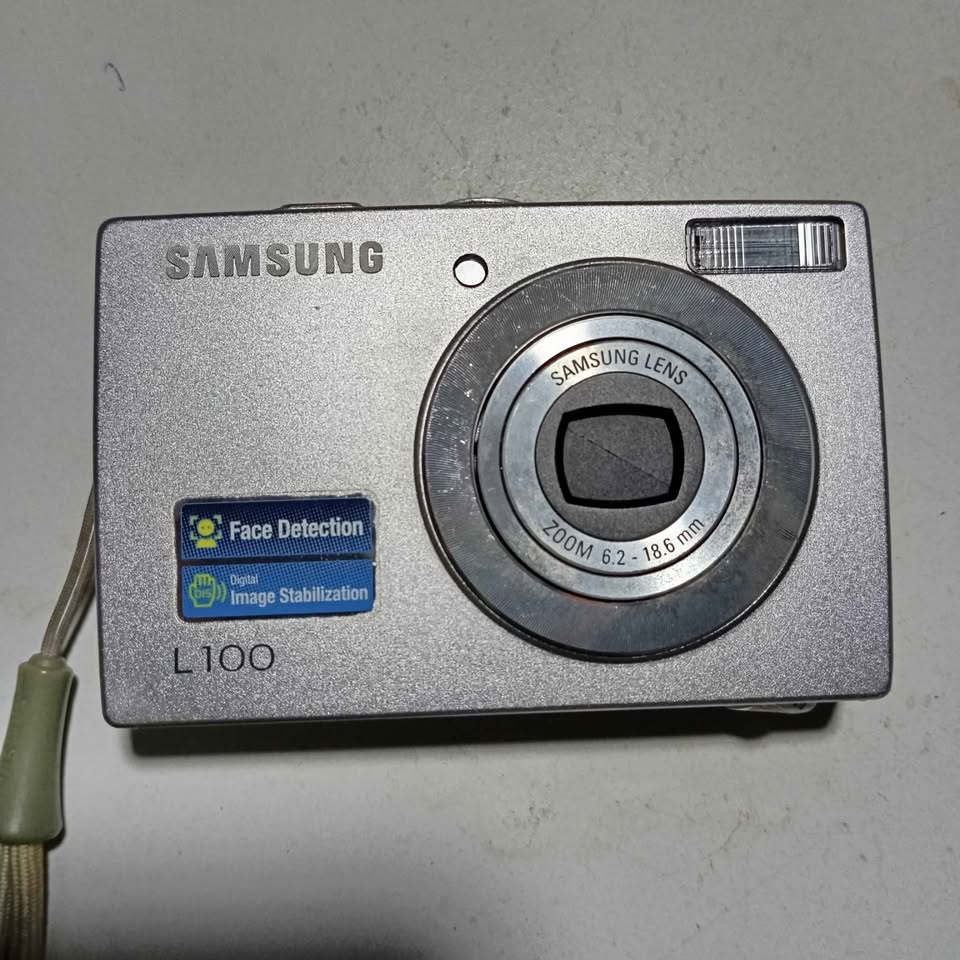 Kamera Samsung L-100