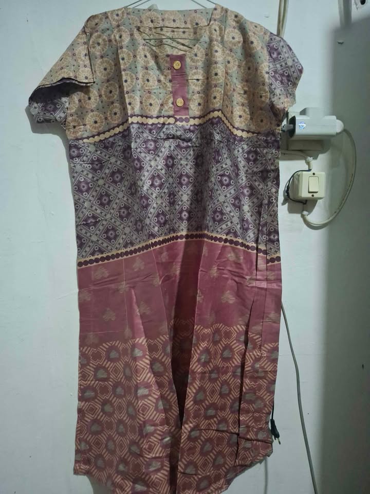 Pakaian wanita