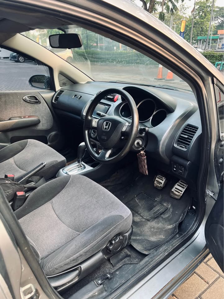 Honda City V tech 2006