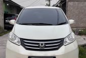 Honda Freed 1.5 AT